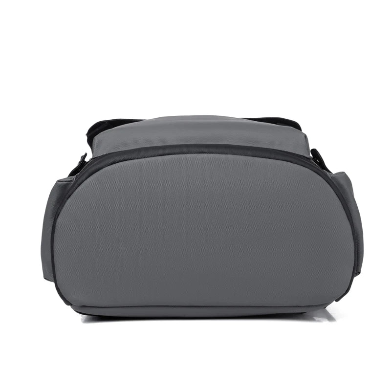 Leo | Wasserdichtes Reise Laptop Rucksack