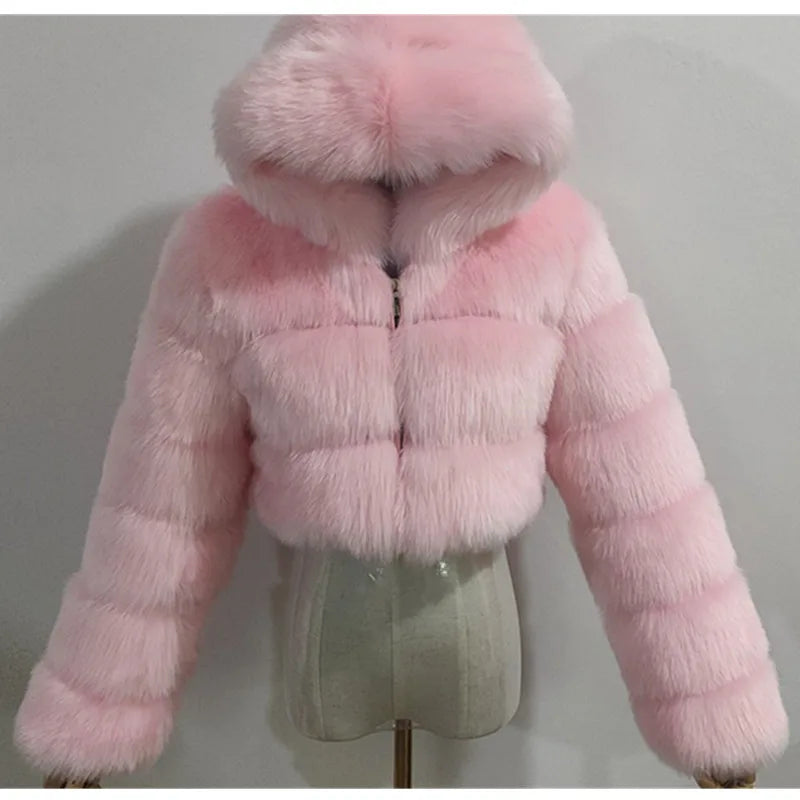 Hochwertiger Pelzmantel | Damenjacke mit Kapuze und Flauschigem Material 13