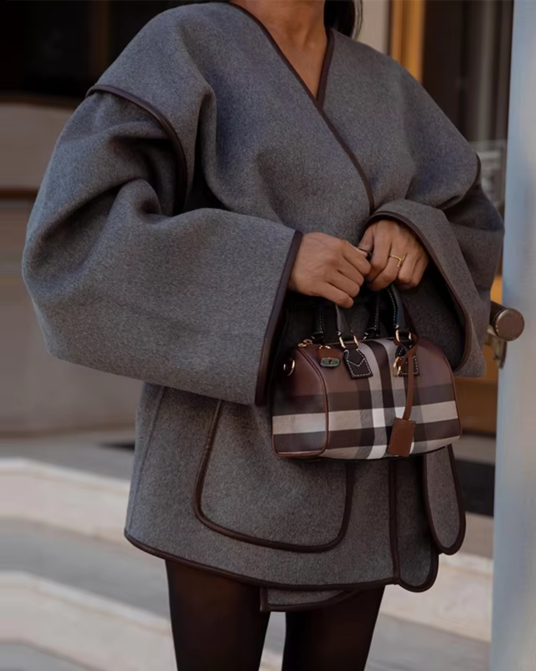 Mandy | Taillierte und schicke Jacke mit Gürteldesign