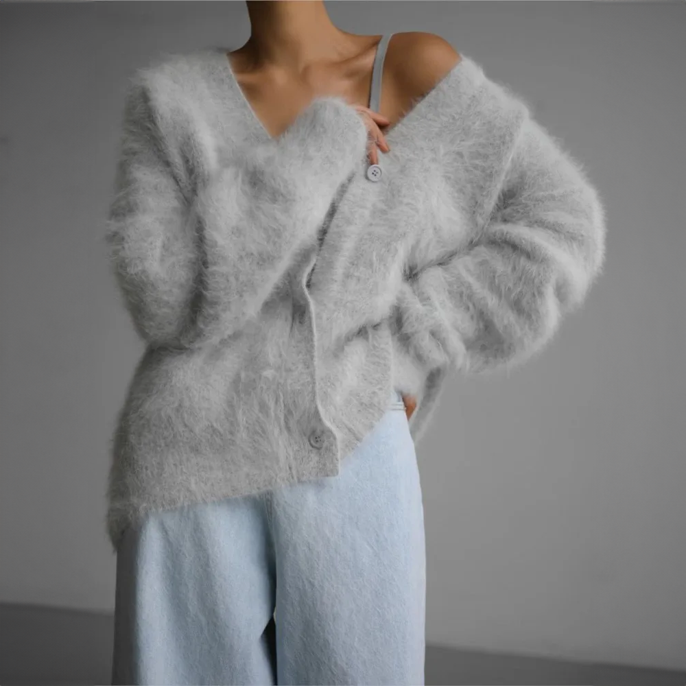 Olivia - Locker sitzende Strickjacke aus Kaschmir